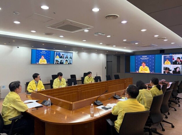 외교부, 해외에서 타인의 부탁으로 수...