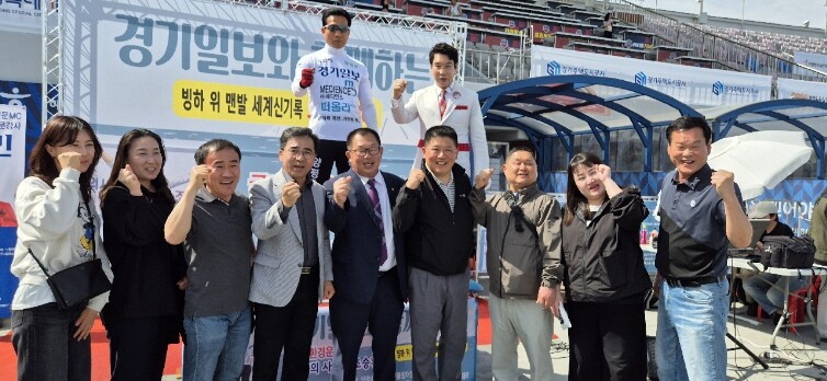 ‘맨발의 사나이’ 조승환, 빙하 퍼포...
