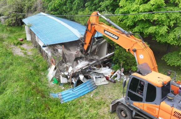광산구, 영산강 불법 점용 시설 강제...