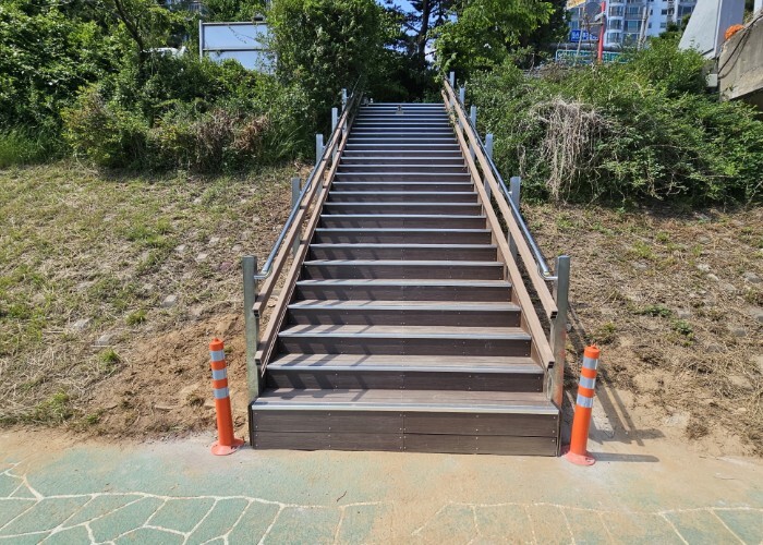 고양시 일산서구, 대화천 데크계단 설...