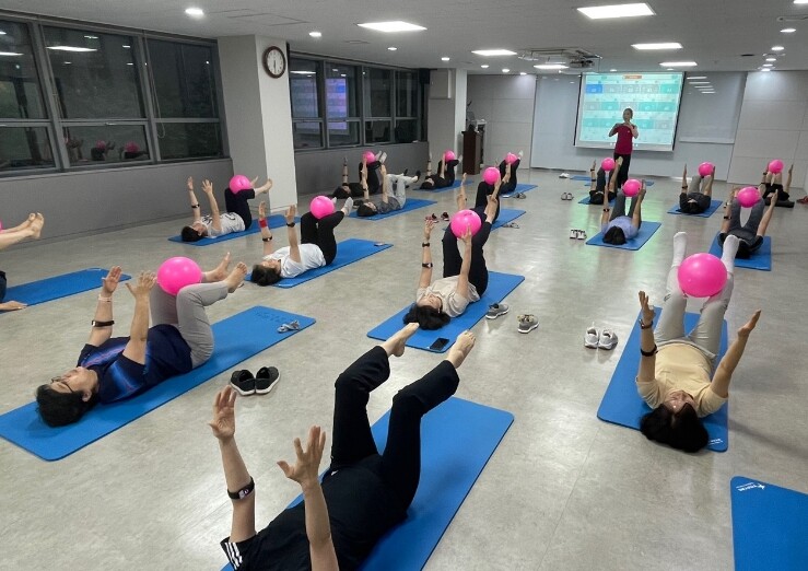 “근육도 미리 저축하세요”… 송파구,...