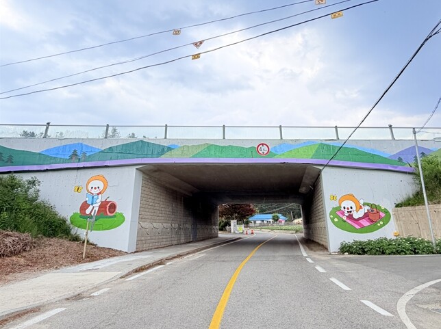 낡고 빛바랜 벽화의 변신…평창군 용평...