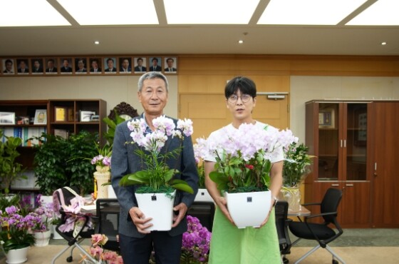 박정규 도의회 제2부의장, 취임 축하...