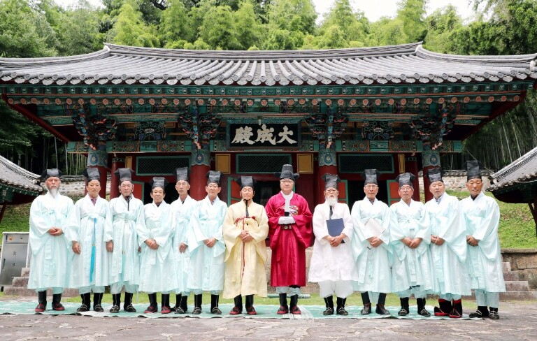 김현수 하동군수, 향교 고유제 봉행....