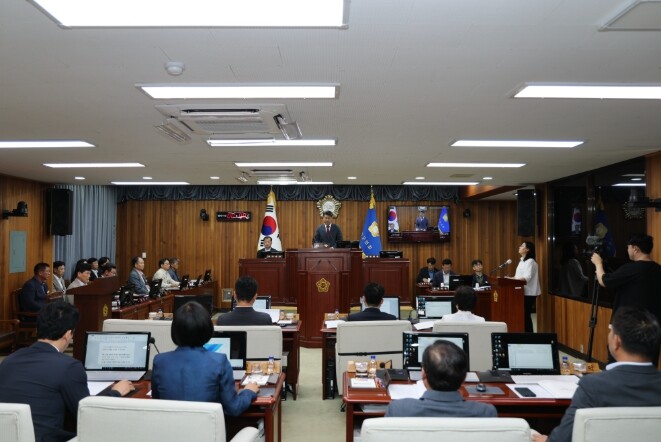 제293회 울진군의회 임시회 개회!