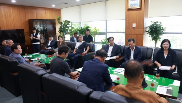 부안군의회, 새만금 RE100 국가산...
