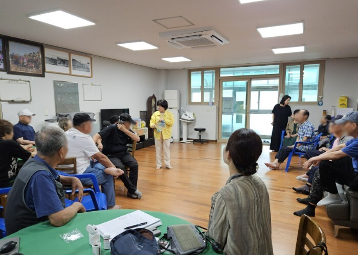 남양주시 동부보건소, 경로당 찾아 어...