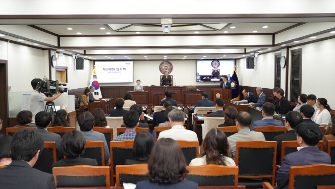 제348회 동두천시의회 임시회 개회
