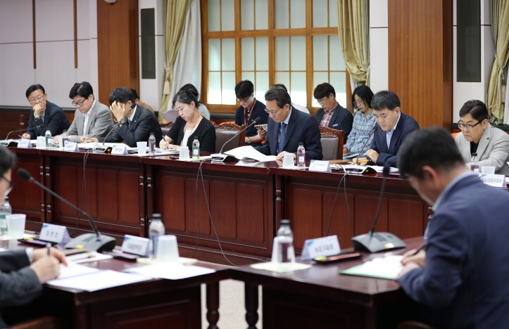 우상호, “청렴정책이 체감하는 변화로...