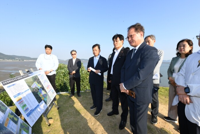 김종철 인천경제청장, 취임 첫 주 강...