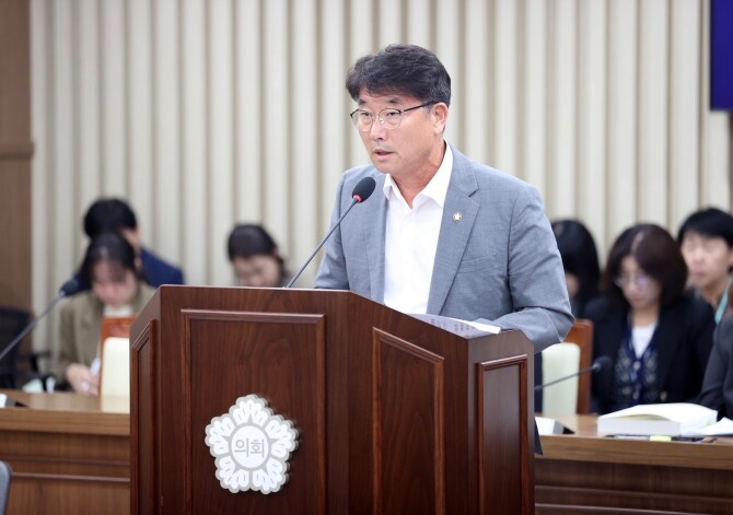 수원특례시의회 함상영 의원, 수목원 ...